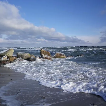 Prinz Hamlet Mit Meerblick Und Pool In Strandnaehe Pelzerhaken