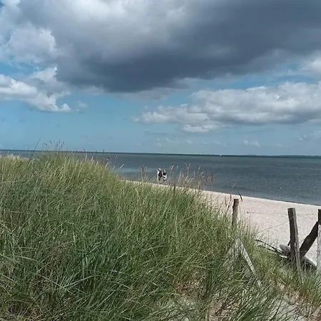 Prinz Hamlet Mit Meerblick Und Pool In Strandnaehe Apartmán