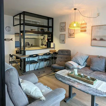 Prinz Hamlet Mit Meerblick Und Pool In Strandnaehe * Pelzerhaken